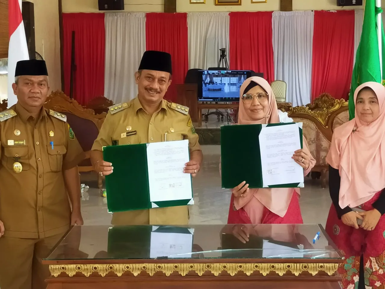 Bupati TSO Teken MoU Pendidikan Dengan UMTS Tapsel
