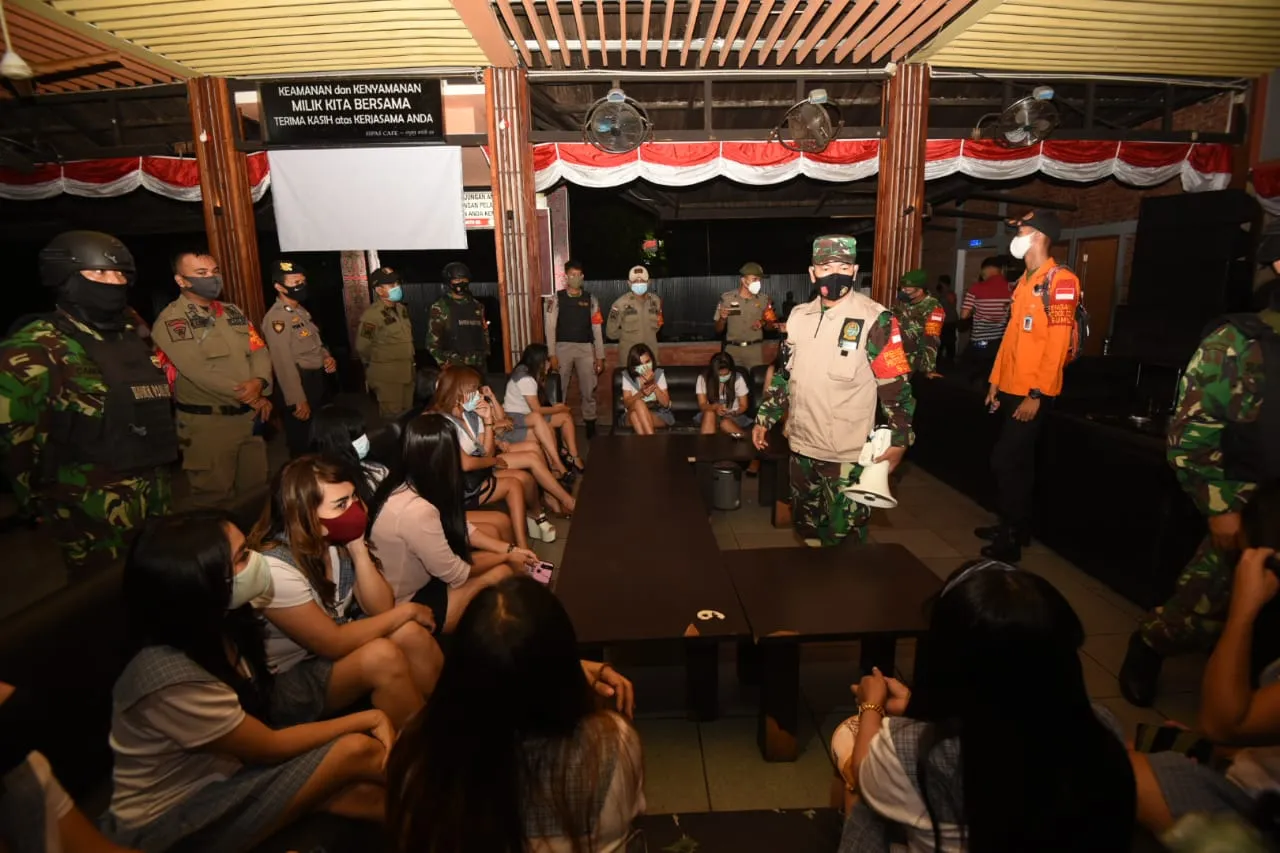 Satgas Covid-19 Ultimatum Pelaku Usaha, Boleh Buka Atur Jarak