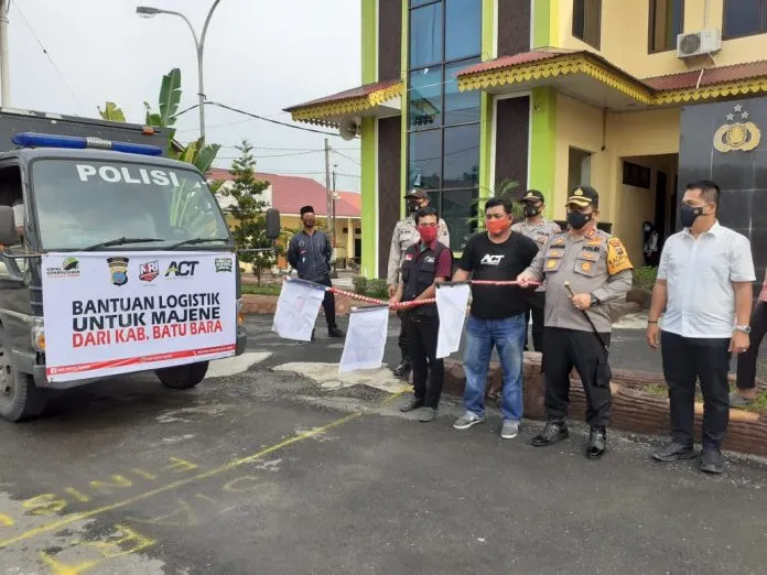 Kapolres Batu Bara -  MRI Lepas Bantuan Kemanusiaan Ke  Majane Sulbar