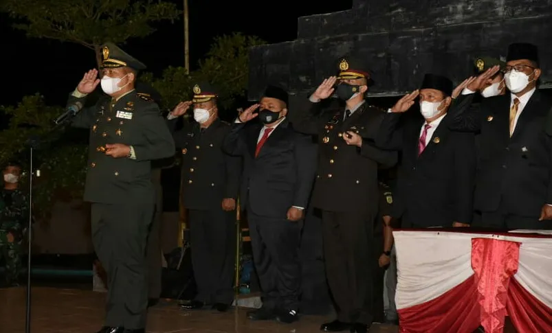 Bupati Ajak Masyarakat Isi Kemerdekaan dengan Membangun Tapsel