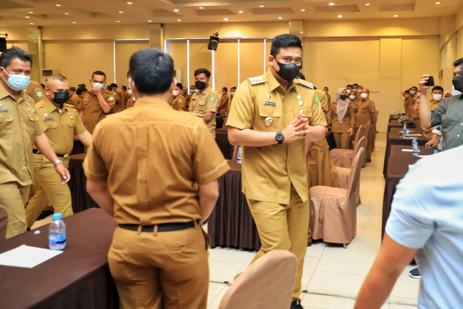 Bobby Minta Camat dan Lurah Deteksi Dini Permasalahan  