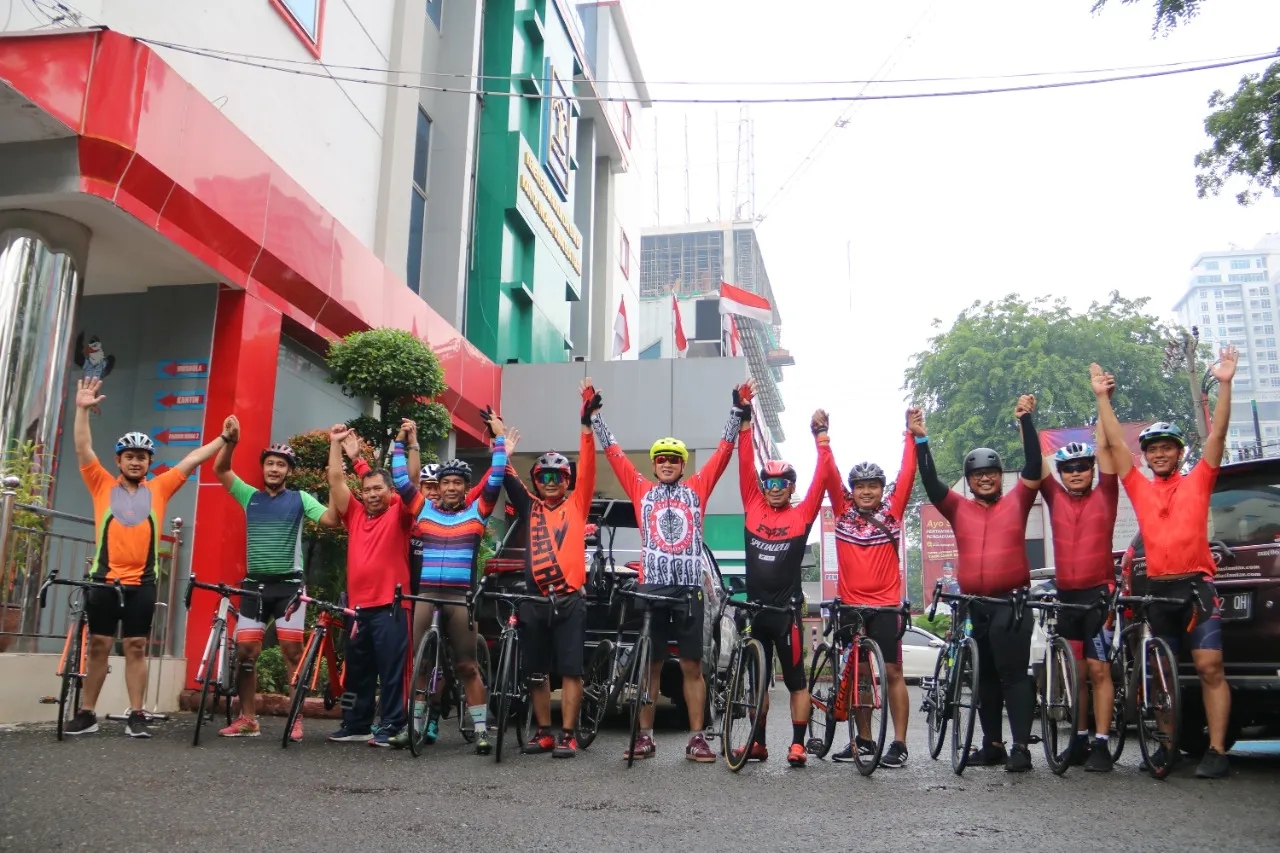 Tempuh 43 Km, Kakanwil Kemenkumham Bersepeda ke Kantor 