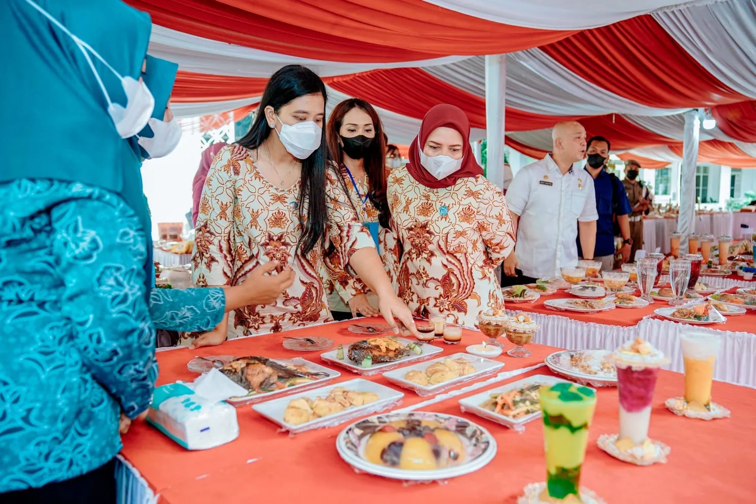 Kahiyang : Penting, Mengkonsumsi Makanan Sehat