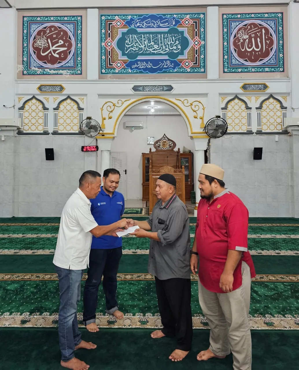 AQUA Gelar Buka Puasa bersama di Banda Aceh.