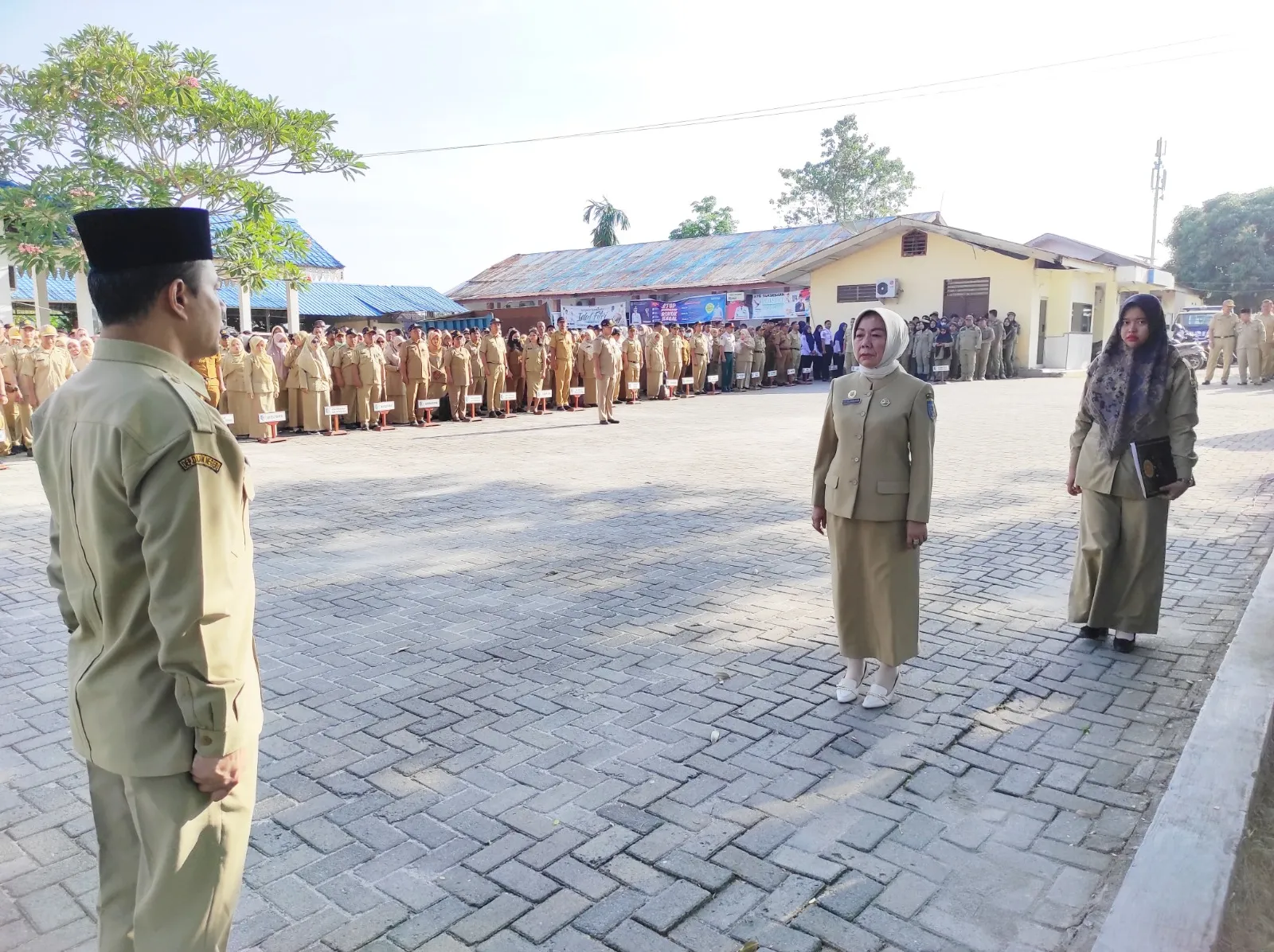 Gelar Apel Gabungan Pasca Lebaran Idul Fitri, Sekda Batu Bara Tekankan Kedisiplinan ASN