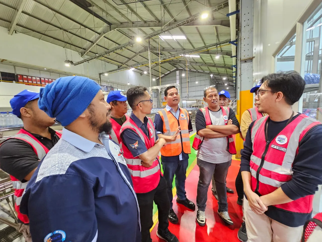 AQUA Menjaga Kualitas dan Kemurnian dari Sumber hingga Produk Dikonsumsi.