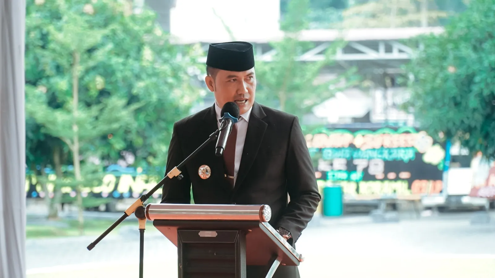 HUT ke-78 Bhayangkara, Pj Bupati Batu Bara Berikan Kejutan untuk Kapolres