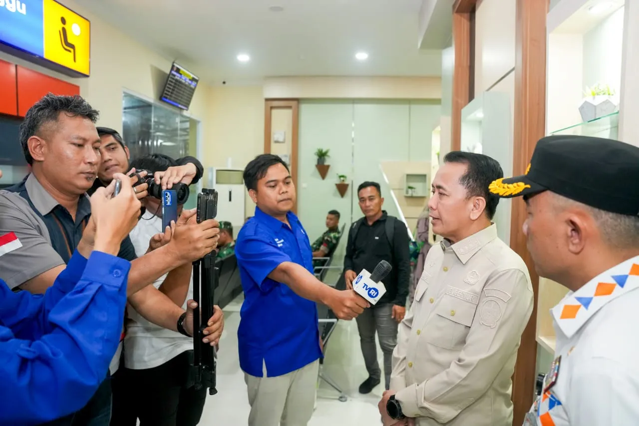 Pj Gubernur Sumut Agus Fatoni Hadiri Peresmian Penerbangan Domestik Perdana dari Bandara Gatot Subroto Way Kanan.