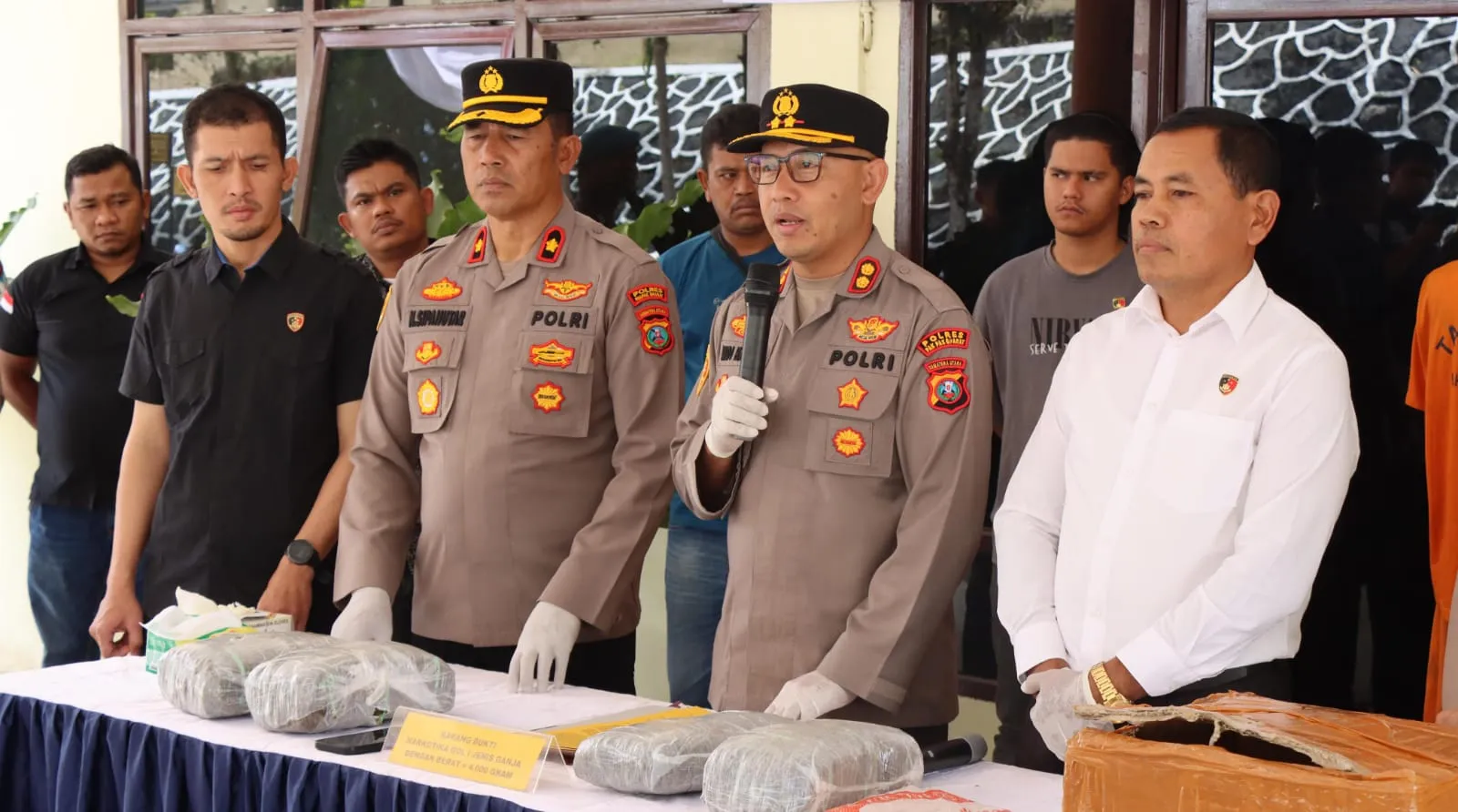 Polres Pakpak Bharat Tangkap Kurir Narkoba, 4 Kilogram Ganja Disita