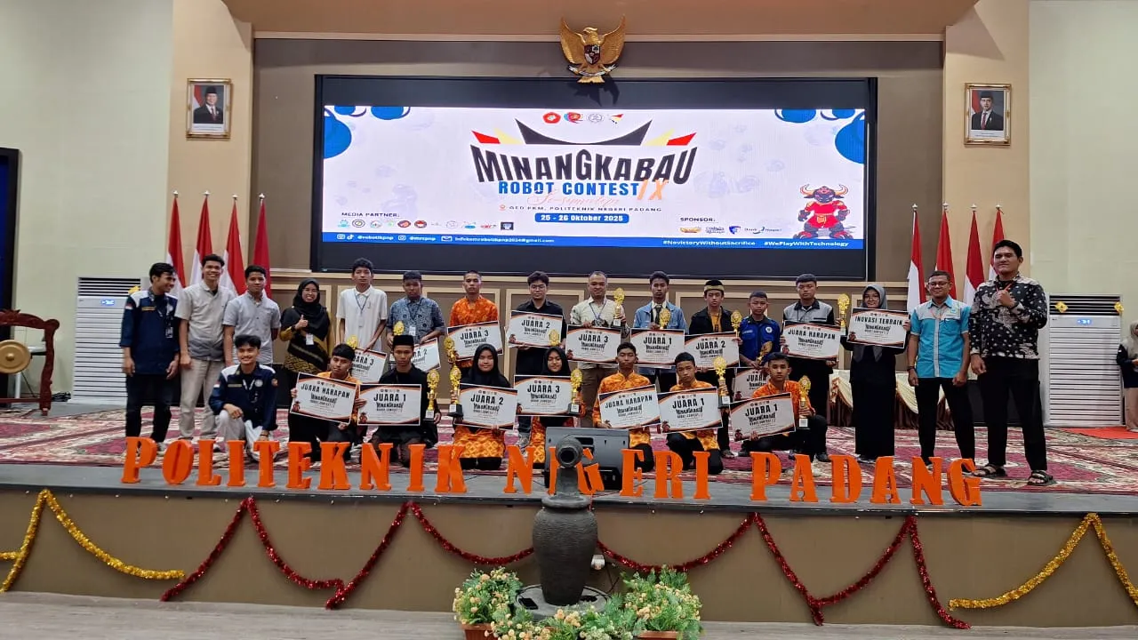Tim Robotik Pesantren Darul Mursyid Borong Medali MRC Tingkat Sumatera 2025