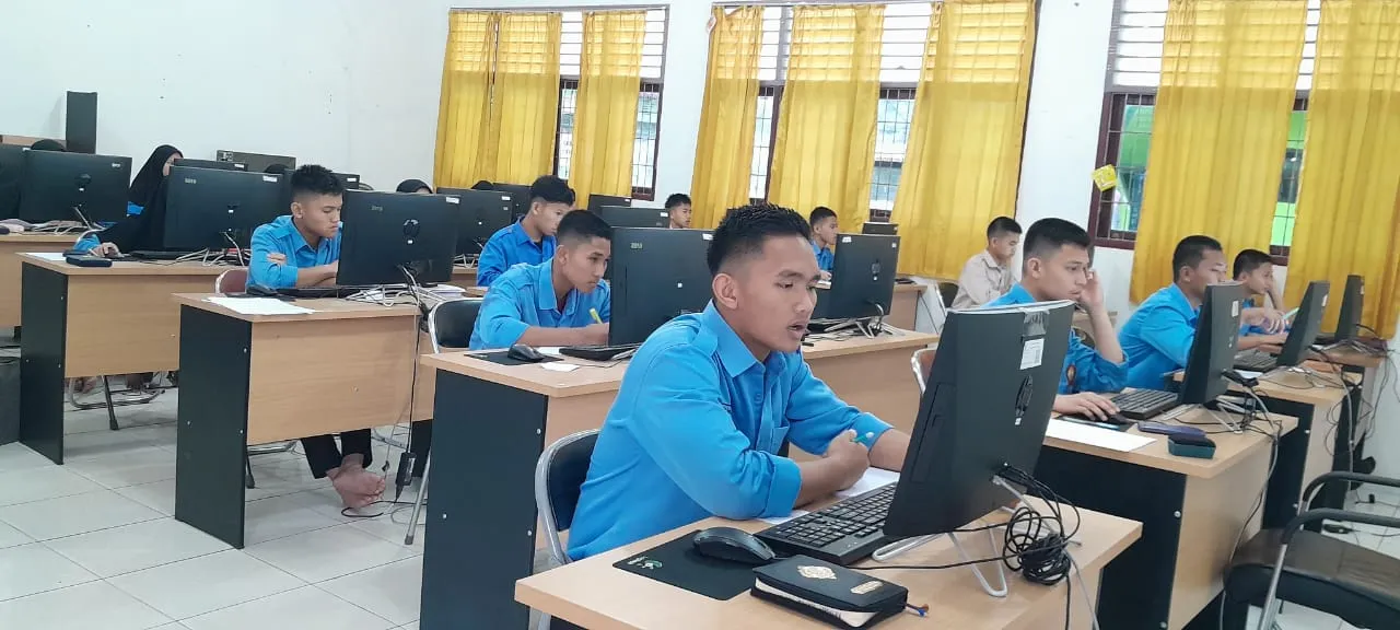 Santri Pesantren Darul Mursyid Raih Prestasi Competition For High School in Informatics &amp; Problem Solving Tingkat Nasional 2025