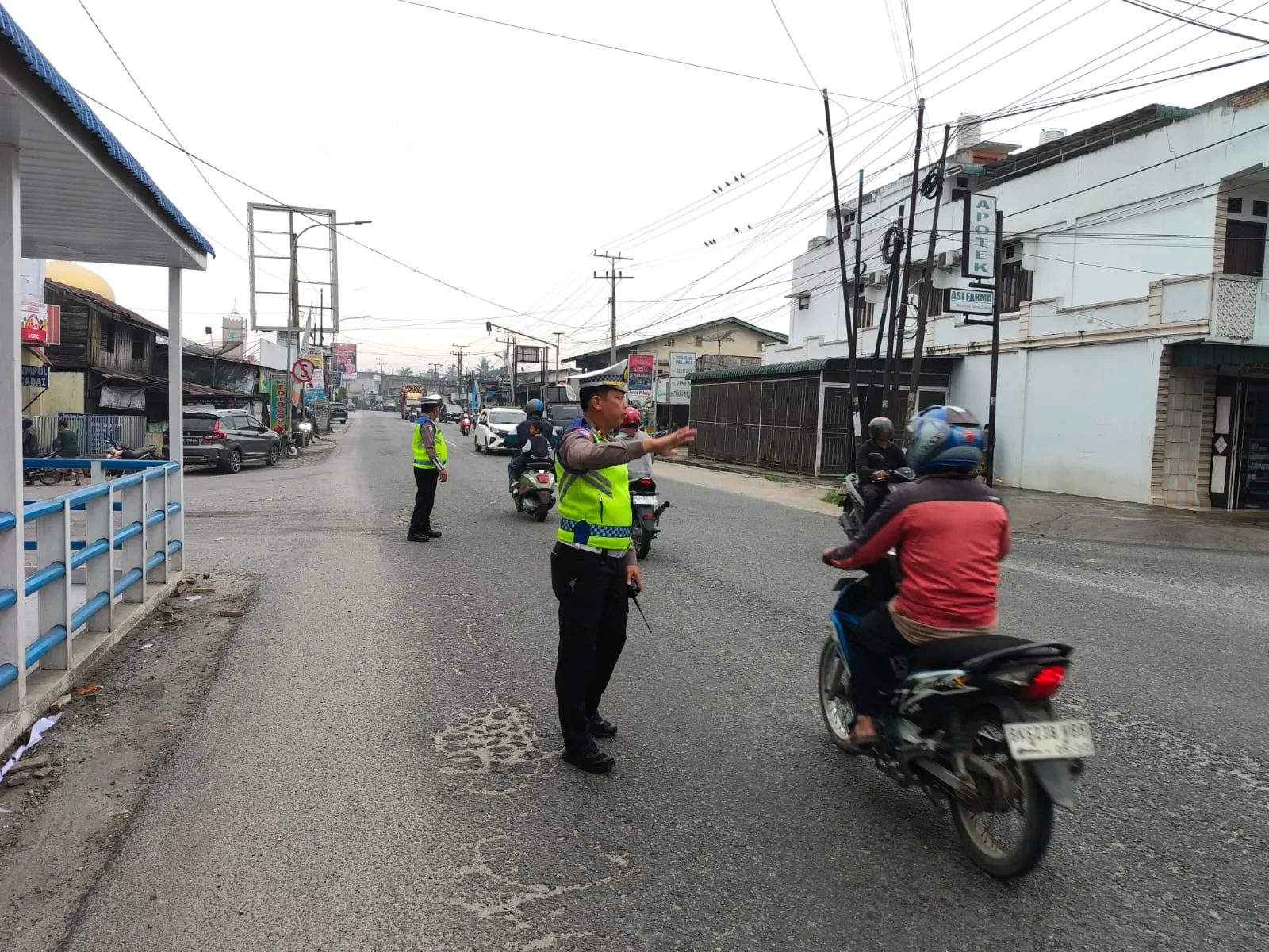 Sat Lantas Polres Batu Bara Atur Lalu Lintas di Sejumlah Titik Rawan Kemacetan