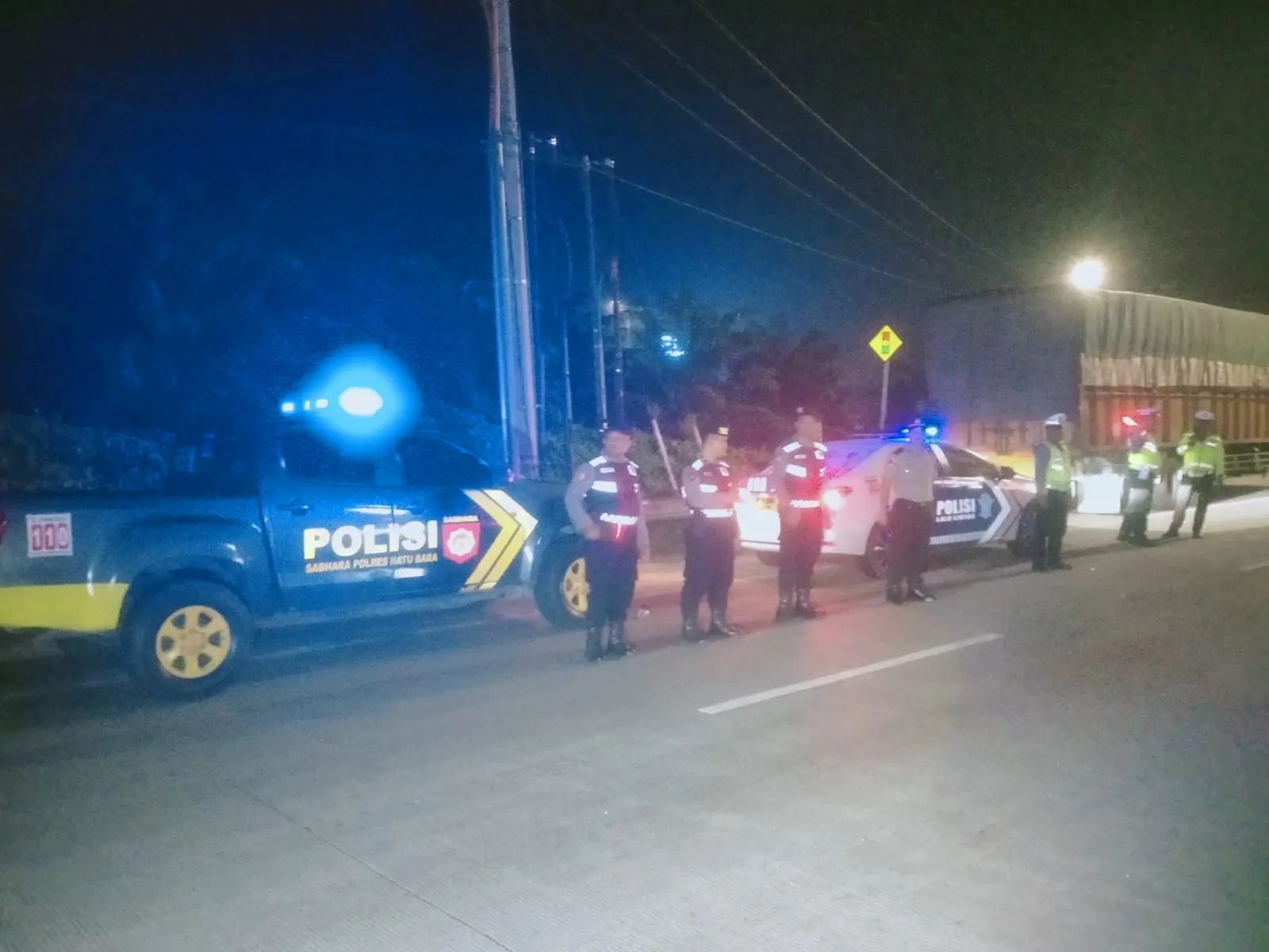 Patroli Gabungan Polres Batu Bara Antisipasi Gangguan Kamtibmas di Jalur Tol Lima Puluh