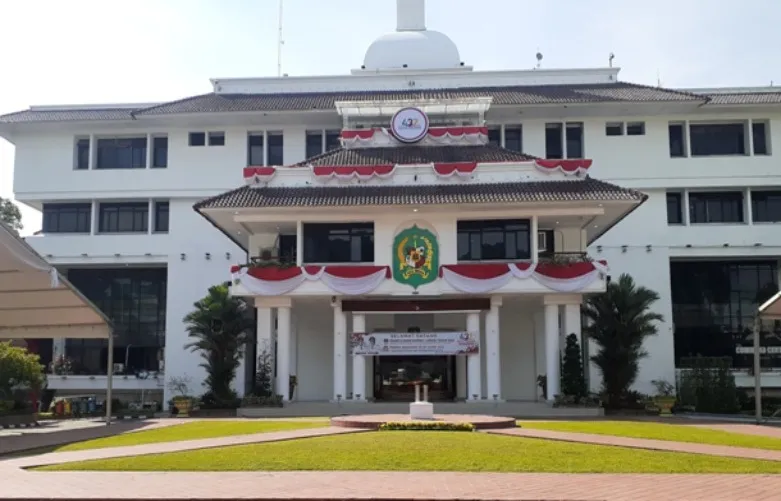 Anggaran Air Mineral Rp1,1 Miliar Bukan Untuk Pribadi Wali Kota Medan