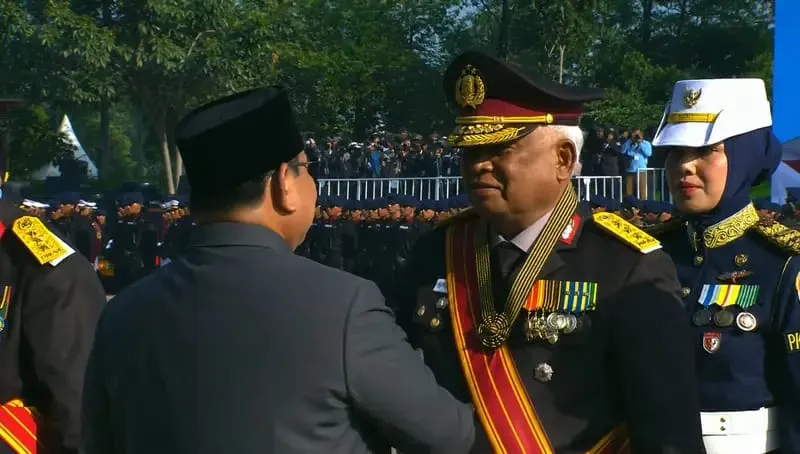 Dewan Pertimbangan SMSI Pusat Taufiequrachman Ruki Terima Bintang Kehormatan dari Presiden Prabowo