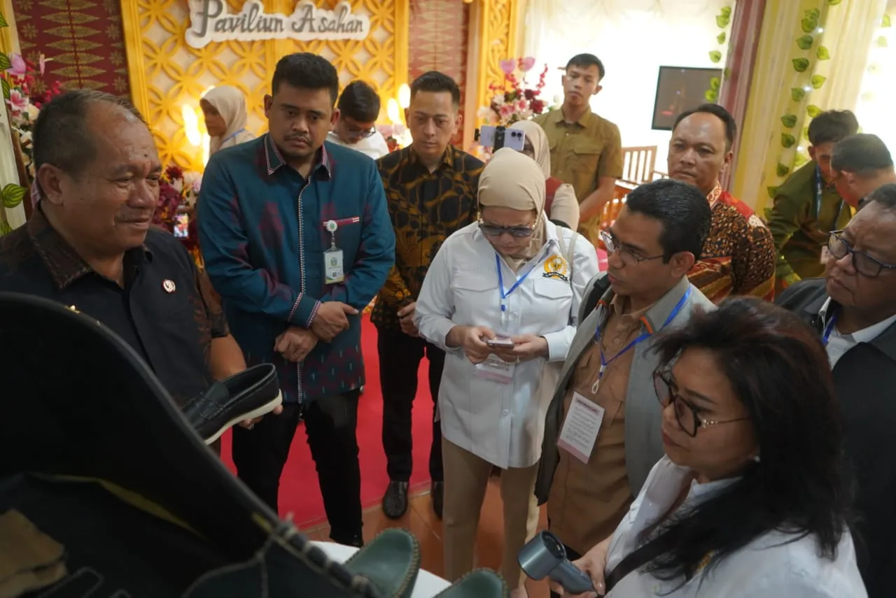 Bupati Asahan Taufik Zainal Abidin Paparkan Potensi Unggulan Perkembangan Industri Sepatu Bunut