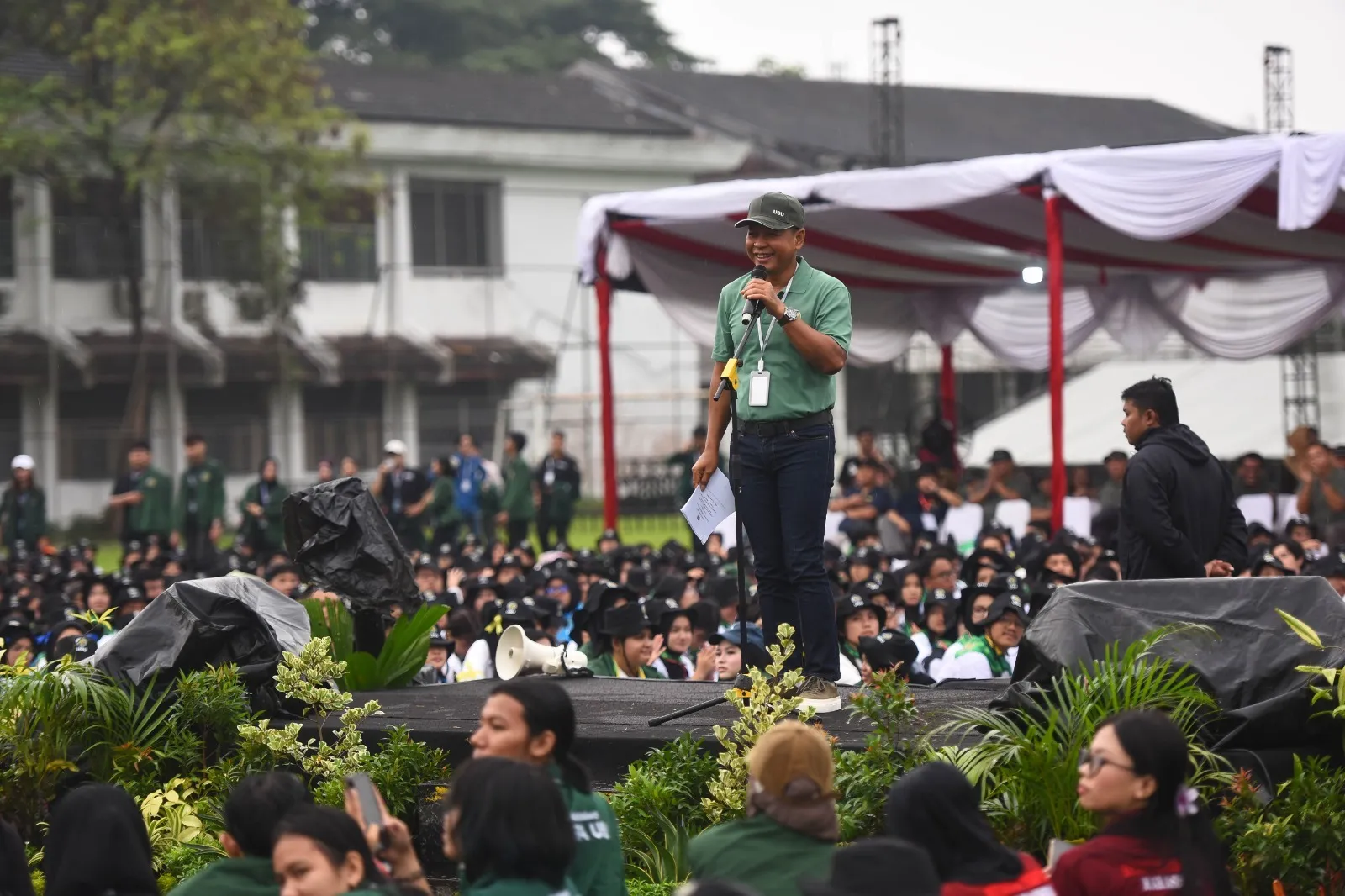 8.360 Mahasiswa Baru USU Ikuti PKKMB, Rektor USU : Kemampuan Komunikasi Jadi Kunci Kesuksesan