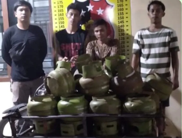Reskrim Polsek Bandar Huluan Bongkar Pencurian 34 Tabung Gas, Dua Pelaku Diamankan