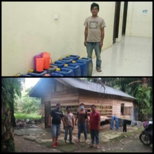 Pemilik Cafe Tuak Di Belakang Masjid Desa Tanobato Palas Digiring Ke Kantor Polisi