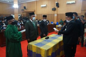 Heri Suhandani dan Syahril SH Dilantik Jadi Anggota DPRD Batu Bara