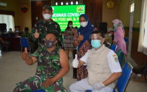 113 Prajurit TNI Kodim 0212/Tapsel Disuntik Vaksin  