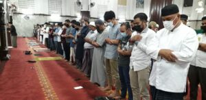 Sholat Tarawih Malam Pertama Masjid Agung Medan Ketat Prokes