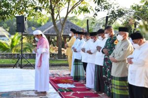 Edy Rahmayadi Salat Idul Adha di Rumah 