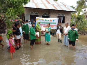 NU Batu Bara Beri 100 Paket Sembako Korban Banjir