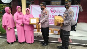 Bhayangkari Batu Bara Salurkan Paket Sembako Kepada Kaum Dhuafa.