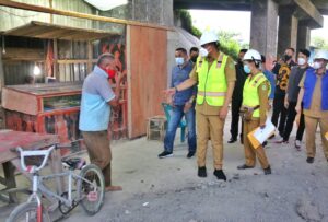 Bobby Cek Pembetonan Jalan Malam Hari