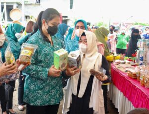 Kahiyang Ayu Harap Kelurahan Paya Pasir Juara PTP2WKSS Tingkat Sumut