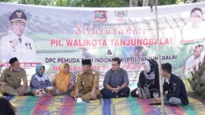 Plt.Wali Kota H.Waris Thalib Siap Bantu Permasalahan Petani.