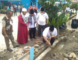 Bupati Tapsel Dolly Pasaribu Letakkan Batu Pertama Pembangunan Menara Masjid Growth Al Hijrah