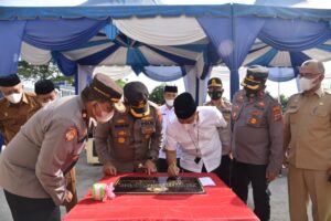 Bupati Zahir Bersama Kapolres Batu Bara Resmikan Gedung WTP