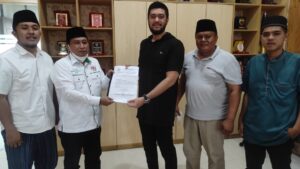 Ketua KNPI Sumut El Adrian Shah Terima SK Pengurus IPTI Sumut