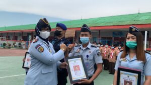 Karutan Perempuan Tanamkan Kesadaran Berbangsa