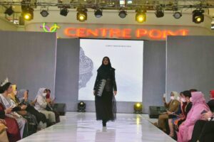 Songket Kebanggaan Batu Bara Tampil Memukau di Ajang Sumut Fashion Week 2022