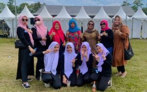 Kepala UPT SMPN 7 Tinjau Gladi Resik Tari Multi Etnik