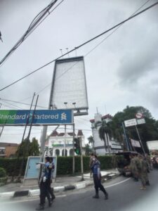 Reklame Bermasalah di Kota Medan Terus Ditertibkan 