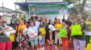 Penggiat Sosial Ferdy Sembiring Bantu Paket Sembako kepada Ratusan Kaum Duafa di Medan dan Deli Serdang