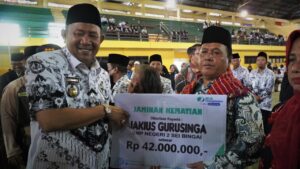 HUT PGRI Ke-77 Langkat : Guru Penentu Kemajuan dan Peradaban Bangsa 