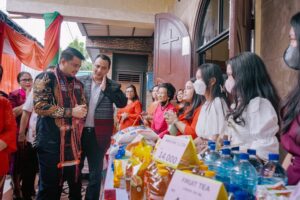 Safari Natal di GKPI. Bobby Nasution : Gereja Harus Bermanfaat Bagi Warga Sekitar