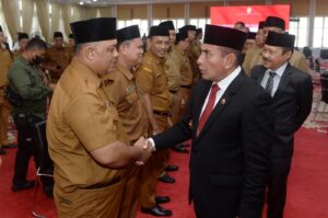 64 Pejabat Administrator dan Pengawas Pemprovsu Dilantik.Tak Boleh Politik Praktis.