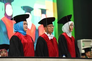 Tiga Guru Besar Tetap USU Dikukuhkan. Rektor : Bentuk Komitmen Tingkatkan Kualitas dan Reputasi  