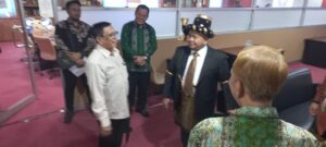 Bupati Dolly Bersama 5 KDH Penerima Anugerah PWI 2024 Ikuti Agenda Orasi dan Pemotretan.