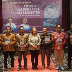 SMSI Sumut Luncurkan Buku Ekspedisi Kaldera Toba: Raih Kembali Predikat Hijau UNESCO!.