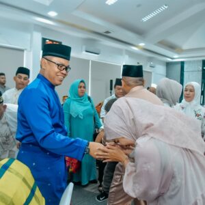 Pj Bupati Batu Bara Gelar Open House Idulfitri.