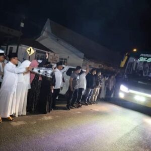 Wali Kota Waris Melepas 171 Calon Haji.