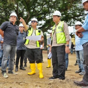 Pj Sekda Topan Ginting Tinjau Renovasi Stadion Teladan. Lepaskan Ego Sektoral.