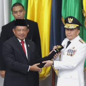 Mendagri Tito Karnavian Lantik Pj Gubernur Sumut Agus Fatoni.
